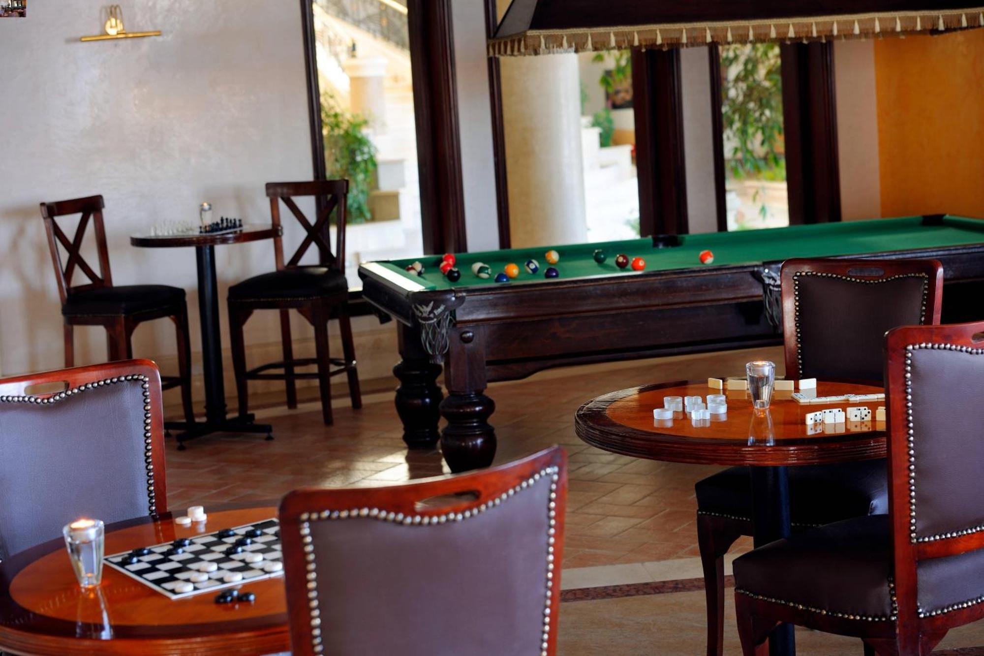 Renaissance Sharm El Sheikh Golden View Beach Resort Exteriér fotografie The games room