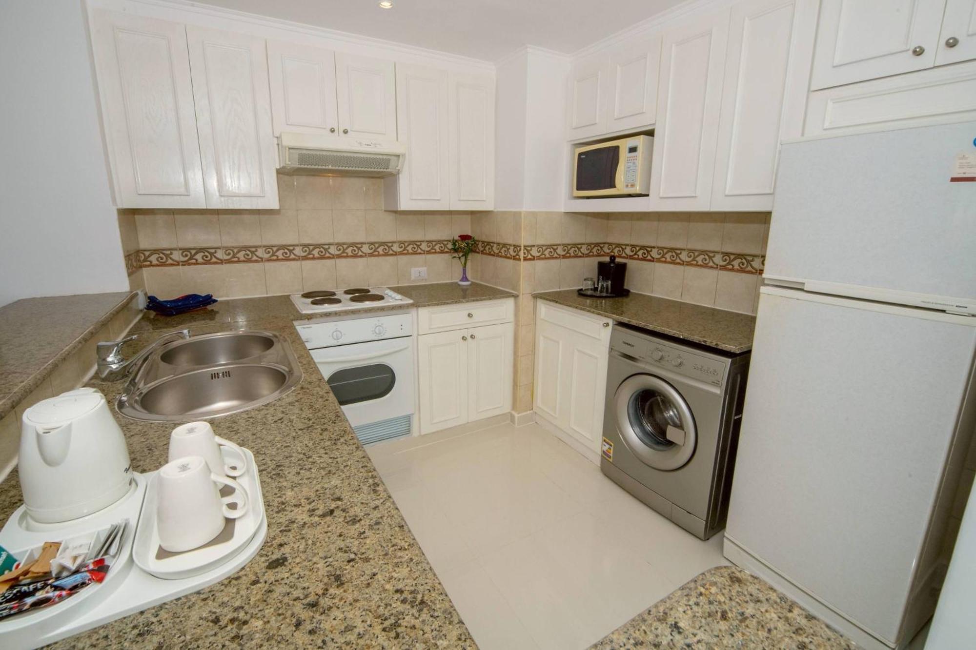 Renaissance Sharm El Sheikh Golden View Beach Resort Exteriér fotografie A modern kitchen